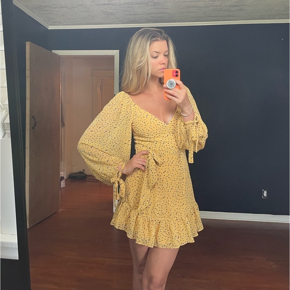 ✨ NWT Yellow Tie-Waist Mini Dress | Romantic Cottagecore Boho ✨